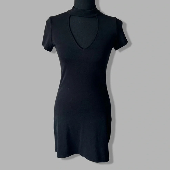 Aritzia WILFRED DONDOE  Choker Neck Dress - Picture 2 of 12